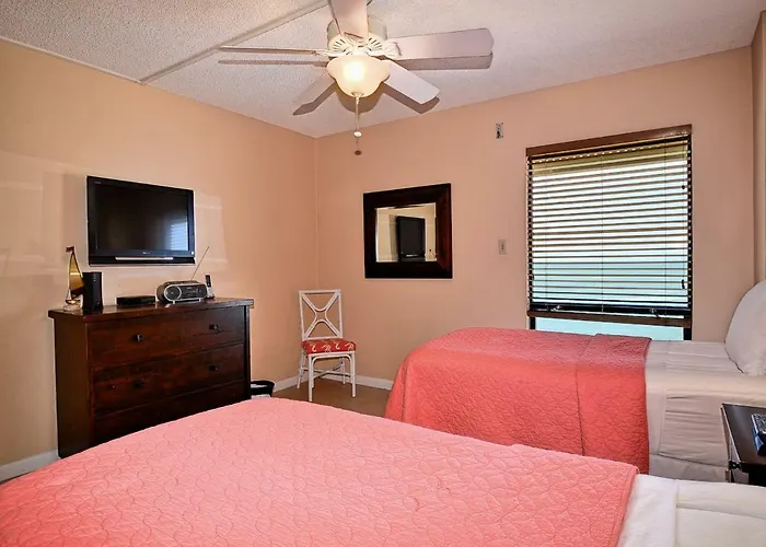 440 West 607n 6th Floor 440 West With Stunning Water View. 23148 Clearwater Beach
